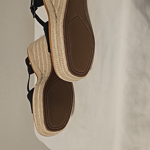 NWOT Crown Vintage Black Espadrilles - Picture 4 of 4